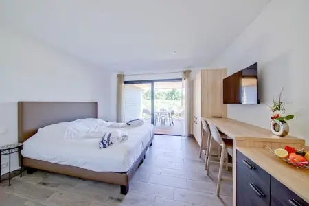 Résidence PV Les Terrasses d'Arsella Studio 2 people - Air conditioned - Large terrace, Retraite en Corse du Sud avec piscine - Photo 18