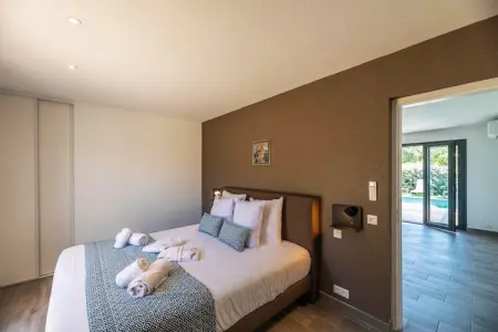 Résidence PV Les Terrasses d'Arsella House - 6 people - 3 bedrooms - Air conditioned - 7m private swimming pool - Garden, Havre de paix en Corse avec jardin - Photo 7