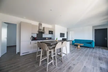 Résidence PV Les Terrasses d'Arsella House - 6 people - 3 bedrooms - Air conditioned - 7m private swimming pool - Garden, Havre de paix en Corse avec jardin - Photo 10