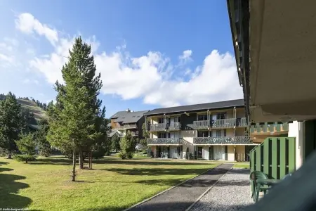 Résidence Pierre & Vacances le Séquoia Apartment 6 people - 1 bedroom + 1 sleeping alcove, Retraite familiale alpine haut de gamme au charme montagnard - Photo 11