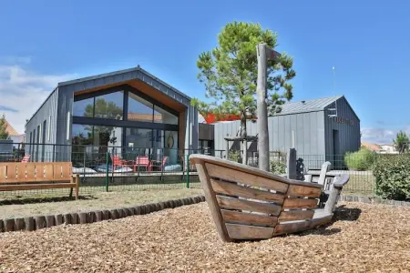 Résidence P&V Premium Les Villas d’Olonne House - 8 people - 4 bedrooms - Duplex - Individual swimming pool, Villa de luxe avec piscine privée pour 8 personnes - Photo 18
