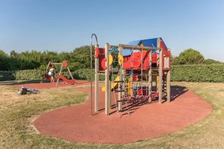 Pierre & Vacances Le Domaine de Bourgenay House 6 people - 2 bedrooms - Terrace - Duplex - Domaine du Moulin district, Maison de bord de mer avec aire de jeux - Photo 23