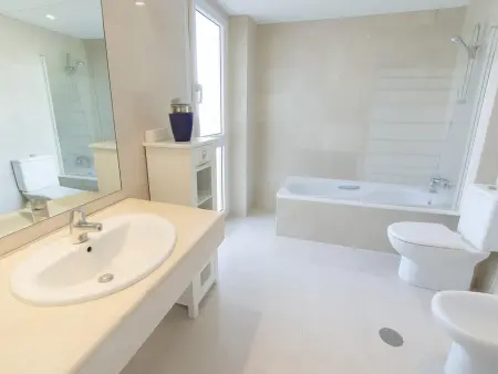 Appartement élégant 2 ch avec terrasse à Estepona - Photo 9