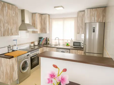 Bungalow moderne sur plage avec climatisation et wifi, idéal pour vacances en famille - Photo 2