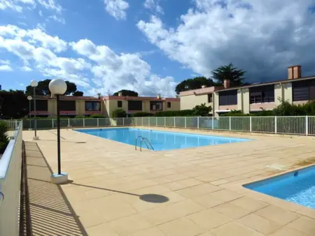 Appartement 3 pièces avec piscine et tennis, à 500m de la plage, climatisé, parking privé - Photo 1