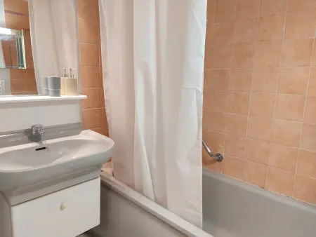 Appartement 4 pers avec terrasse, piscine et parking sécurisé - Photo 9