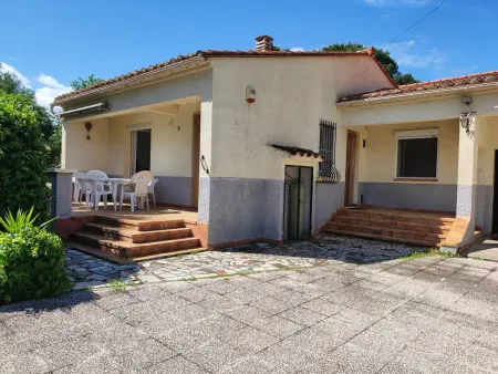Villa climatisée avec grand jardin, animaux admis - Photo 10