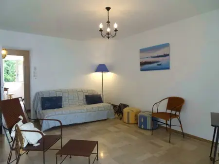 T2 à 50m de la plage avec piscine, animaux admis, parking privé - Photo 3