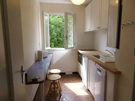 T2 à 50m de la plage avec piscine, animaux admis, parking privé - Photo 4
