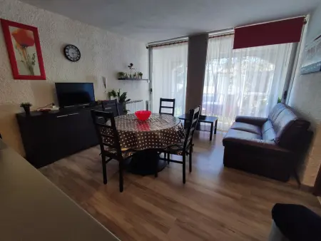 Appartement 2 pièces avec piscine et animaux admis, proche plage - Photo 2