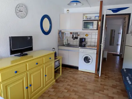 Studio Cabine 4 Pers. avec Wifi, Piscine, Parking à 500m de la Plage d'Argelès - Photo 4