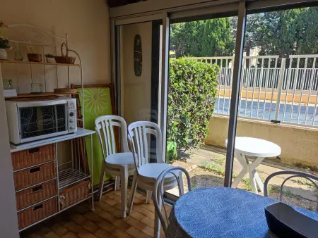 Studio Cabine 4 Pers. avec Wifi, Piscine, Parking à 500m de la Plage d'Argelès - Photo 5