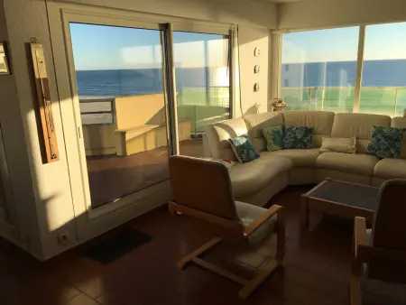 Appartement 5 personnes avec terrasse, parking, WIFI et accès direct à la plage - Photo 2