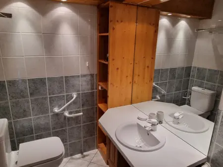 Studio rénové, animaux admis - 4 pers., vue pistes - Photo 6