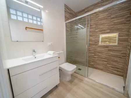 Appartement moderne à Pineda de Mar pour 6 personnes, proche mer, avec terrasse et lave-vaisselle - Photo 28