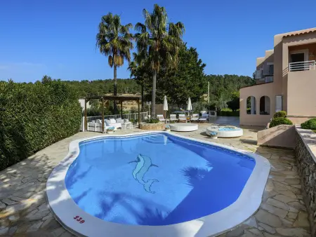 Villa méditerranéenne avec piscine privée - Vue mer modeste - Photo 1