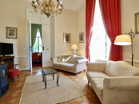 Chateau Vallez, Superbe château avec piscine extérieure - Photo 4