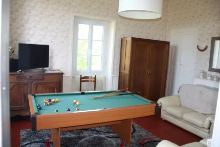 Manoir charmant à Beaumont-en-Véron avec jardin - Photo 1