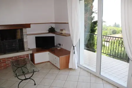 Santa Marina 2, Charmant appartement avec piscine près de Bardolino - Photo 5