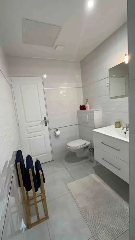 Appartement avec balcon à Freneuse - 54 m², Appartement 9 personnes à Freneuse - Photo 11