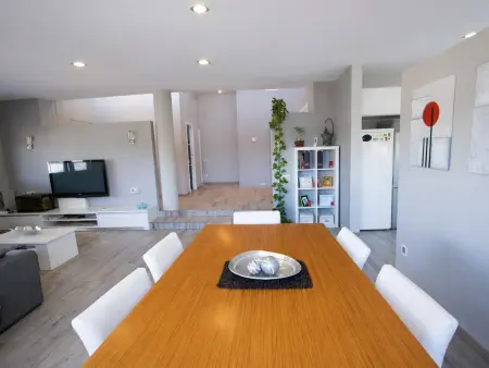 Villa moderne, piscine privée - 8 pers., Villa 8 personnes à Sils - Photo 8