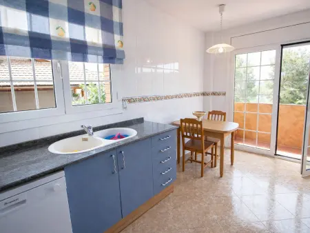 Villa avec piscine privée près de Barcelone, Villa 6 personnes à Torrelles de Llobregat - Photo 7