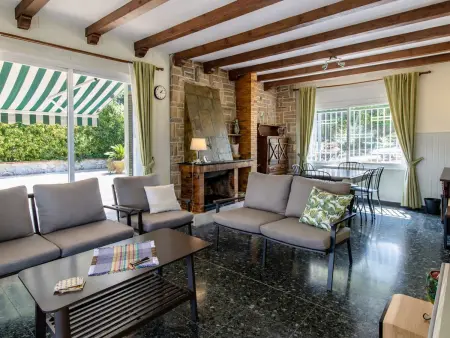 Villa élégante avec piscine - 6 pers., Villa 6 personnes à Corbera de Llobregat - Photo 2