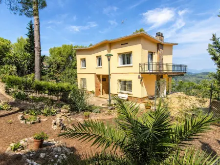 Villa élégante avec piscine - 6 pers., Villa 6 personnes à Corbera de Llobregat - Photo 3