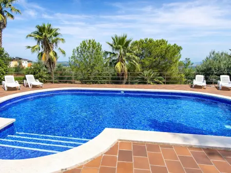 Villa élégante avec piscine - 6 pers., Villa 6 personnes à Corbera de Llobregat - Photo 4