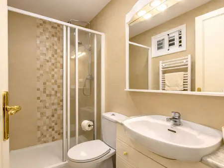 Villa élégante avec piscine - 6 pers., Villa 6 personnes à Corbera de Llobregat - Photo 21