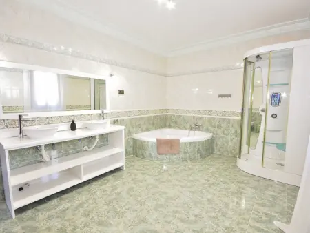 Château avec piscine privée - 15 pers., vue mer - Photo 30