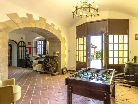 Hôtel privé, piscine et animaux OK - 24 pers., Villa 25 personnes à Bigues i Riells - Photo 3