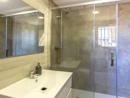 Hôtel privé, piscine et animaux OK - 24 pers., Villa 25 personnes à Bigues i Riells - Photo 27