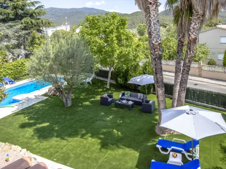 Spacieuse villa avec piscine - 12 pers., Villa 12 personnes à Sentmenat - Photo 1