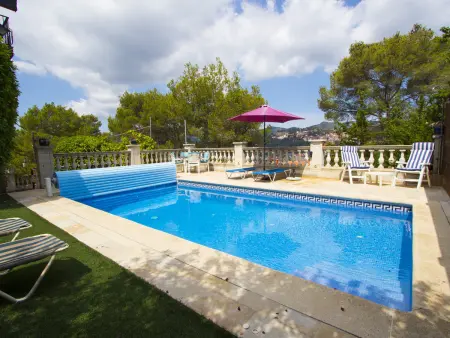 Villa avec piscine privée - 10 pers., Villa 10 personnes à Cervelló - Photo 1