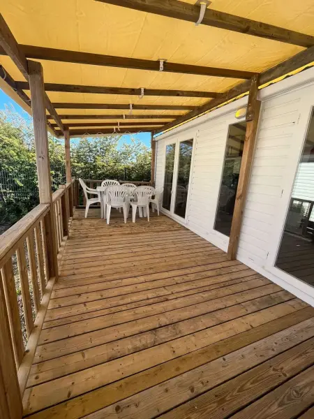 Bungalow confortable avec terrasse à Vic-la-Gardiole - Photo 1