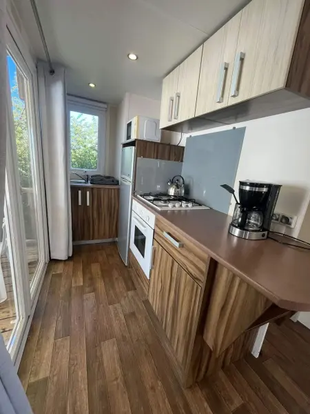 Bungalow confortable avec terrasse à Vic-la-Gardiole - Photo 3