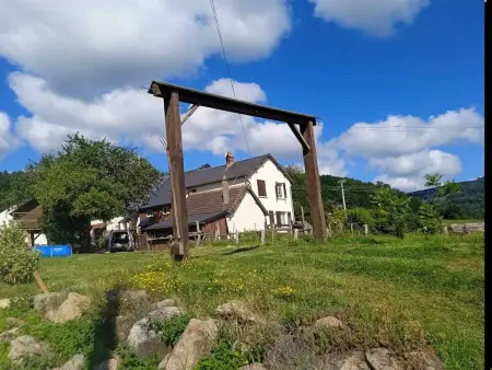 Maison spacieuse à Cussy-en-Morvan avec vue sur la montagne - Photo 25