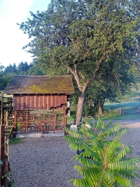 Maison spacieuse à Cussy-en-Morvan avec vue sur la montagne - Photo 26