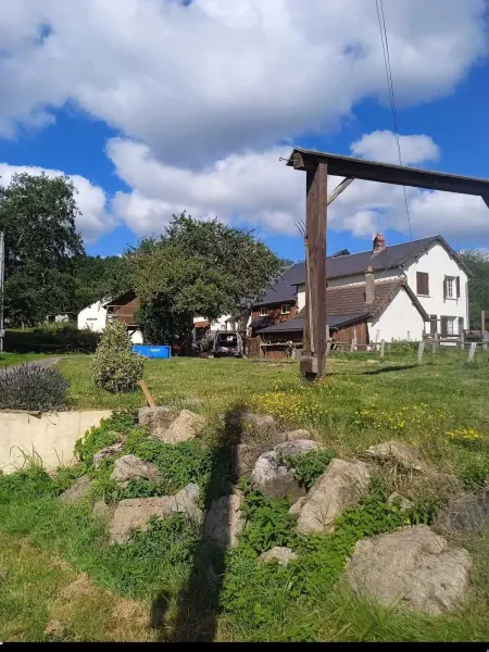 Maison spacieuse à Cussy-en-Morvan avec vue sur la montagne - Photo 27