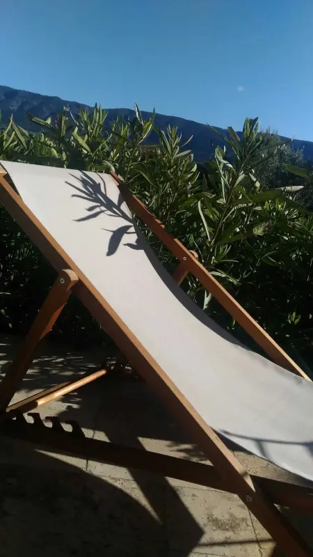 Studio accueillant avec piscine à Cabrières-d'Avignon 40 m² - Photo 10