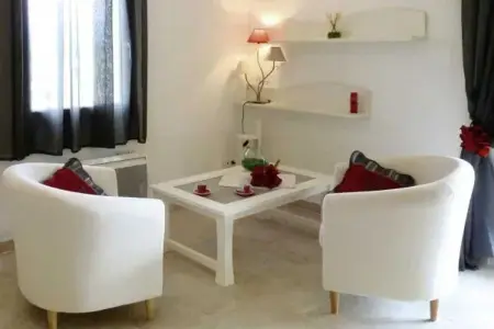 Studio accueillant avec piscine à Cabrières-d'Avignon 40 m² - Photo 29
