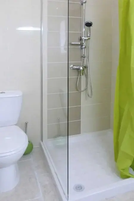 Studio accueillant avec piscine à Cabrières-d'Avignon 40 m² - Photo 35