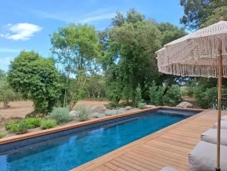 Spacieuse villa avec piscine privée à Porto-Vecchio - Photo 4