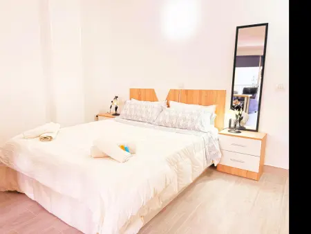 Studio moderne à 50m de la plage avec climatisation - Photo 1