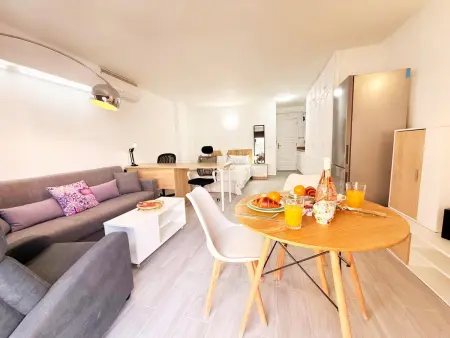 Studio moderne à 50m de la plage avec climatisation - Photo 3