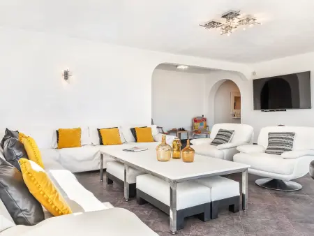 Villa calme avec piscine privée - 8 pers., Villa 8 personnes à Guia - Photo 7