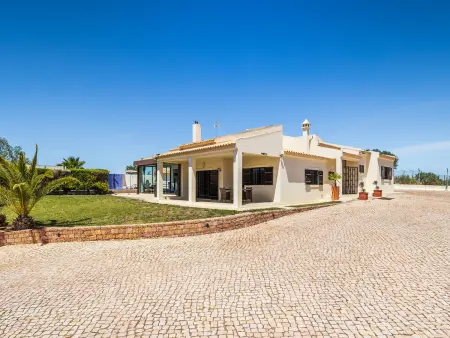 Villa calme avec piscine privée - 8 pers., Villa 8 personnes à Guia - Photo 9