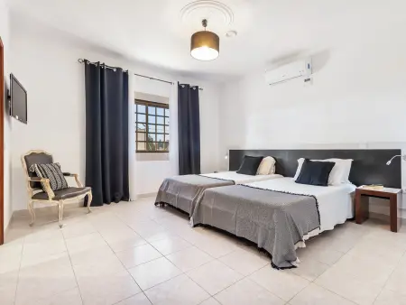 Villa calme avec piscine privée - 8 pers., Villa 8 personnes à Guia - Photo 24