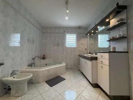 Grande maison avec parking - 9 pers., Maison 9 personnes à Trégastel - Photo 15
